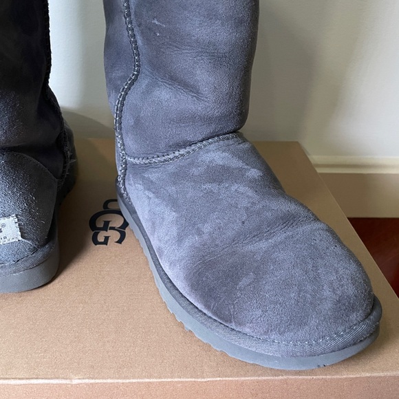 UGG Classic Tall Boot - Gray - Size 8 - Used in Box - Picture 7 of 7